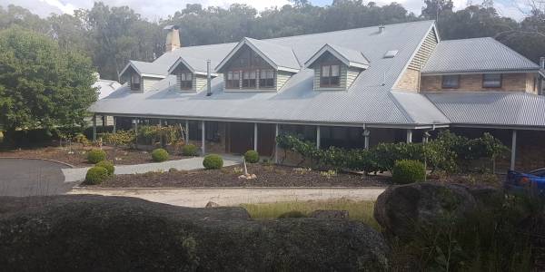 Tourism Darling Downs, Girraween Country Inn, Motels/Hotels