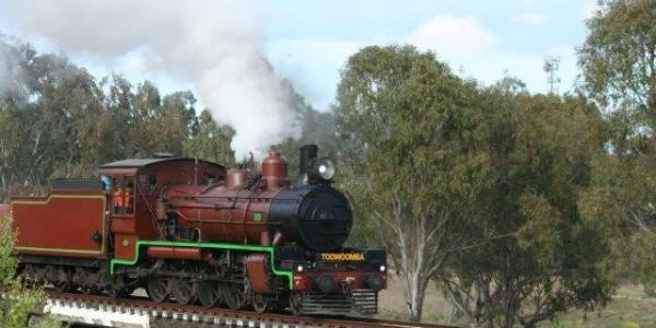 Tourism Darling Downs, Southern Downs Steam Railway Warwick, Experience