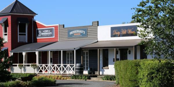 Tourism Darling Downs, Dusty Hill Wines, Motels/Hotels, Cellar Doors, Experience, Weddings, Conferences